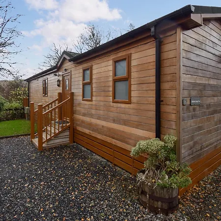 Holiday home Bluebird 2 - Uk50932